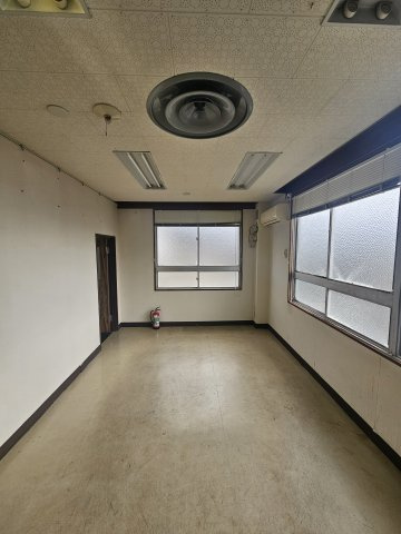 旧鳥取銀行住吉支店2階のロビー