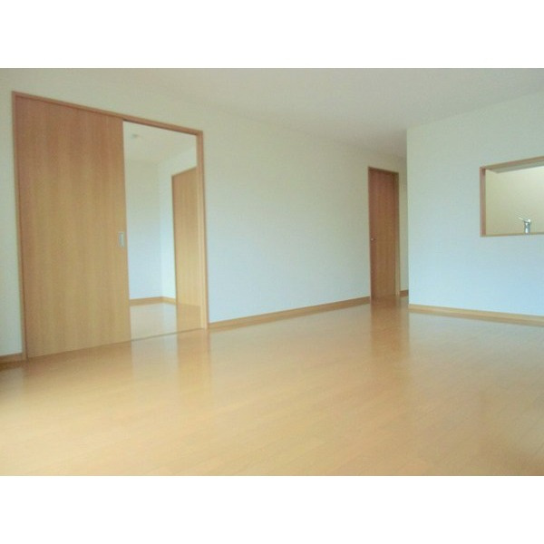 Royalgarden学園通りⅡの居間・リビング