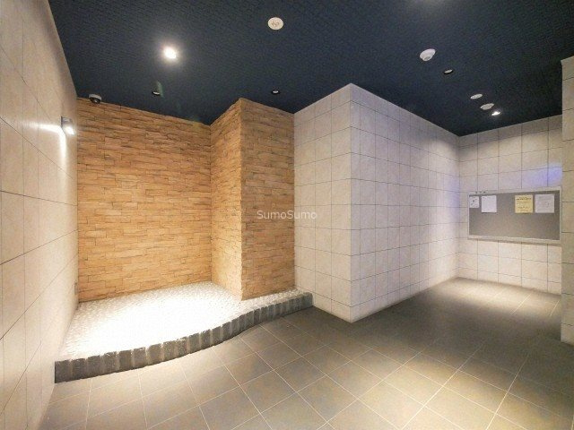 TLRレジデンス難波東のロビー|毎日通るロビーはこのようになっています