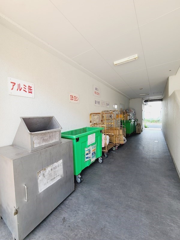 UR武庫川 27号棟の外観