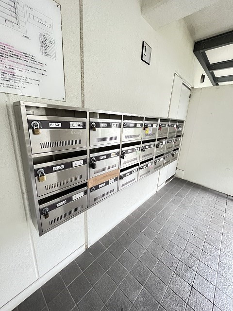 UR浜甲子園さくら街　5号棟の外観