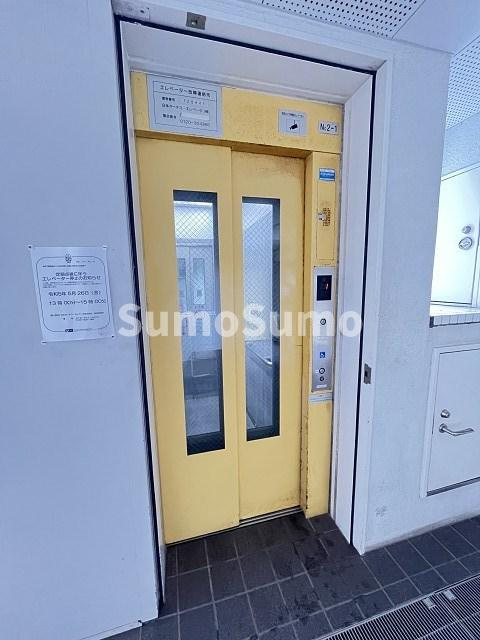 UR浜甲子園さくら街　2号棟の外観