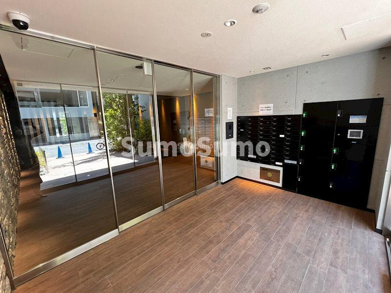 レオンコンフォート本町クレセントのロビー