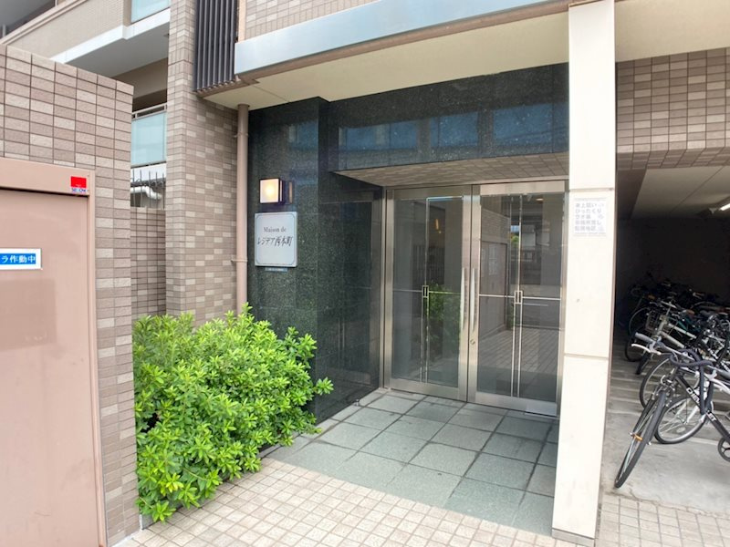 レジデア西本町のエントランス|エントランスです