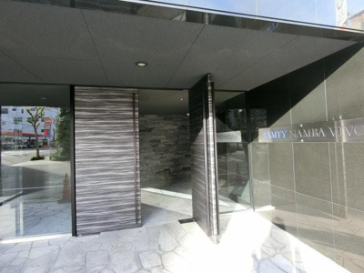 【エントランス】 | サムティ難波VIVO | ゆとりのあるエントランスです