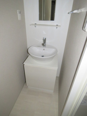 【洗面所】 | サムティ難波VIVO | 独立洗面台です