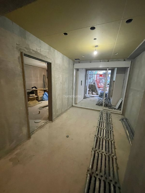 大阪市西区京町堀２丁目の賃貸マンションのエントランス