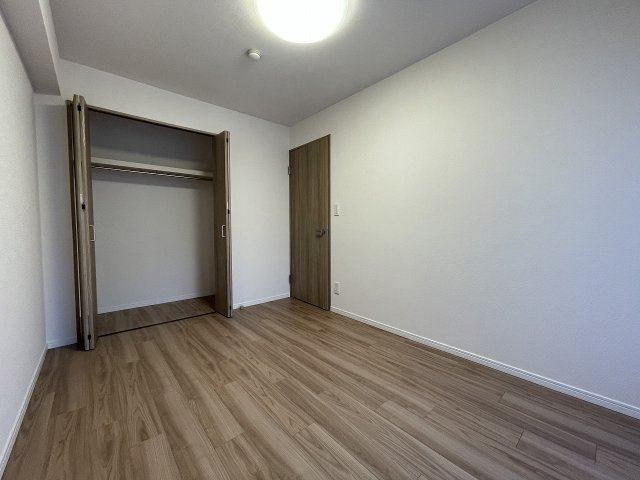 【寝室】 | レーベンハイム東武練馬　（成増店） | クローゼットがあり収納量も豊富です