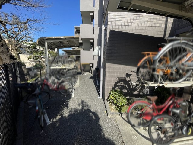 【駐輪場】 | レーベンハイム東武練馬　（成増店） | 徒歩圏内に商業施設が充実
