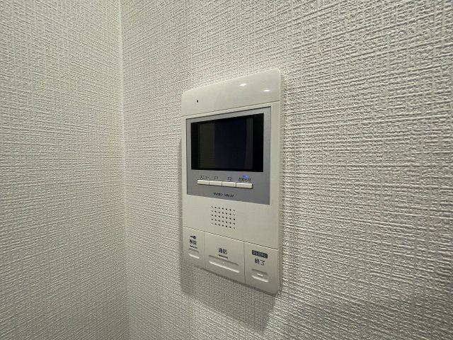 【セキュリティ】 | レーベンハイム東武練馬　（成増店） | TVモニター付インターホンのため訪問者がひと目で分かります　
