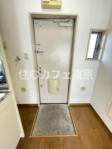 パールフラッツの玄関