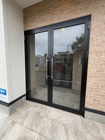 神戸市長田区川西通５丁目の賃貸マンションのエントランス