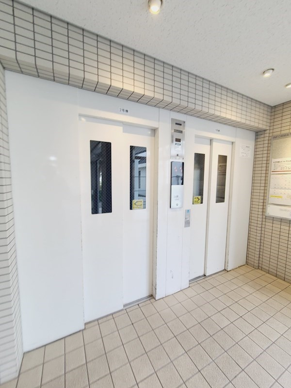 URシティハイツ西宮北口のエントランス