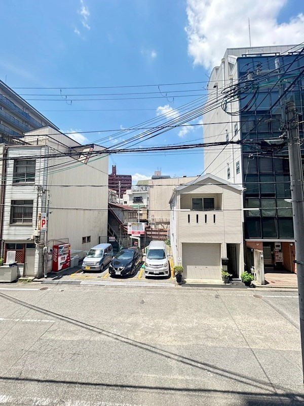 AXIS神戸みなと元町の駐車場