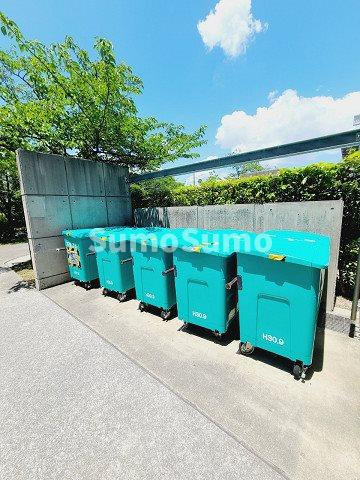 ＵＲ浜甲子園さくら街　4号棟の外観