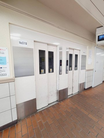 UR武庫川 19号棟の外観