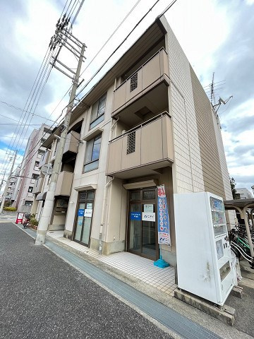 CASA　IKUMATAの外観