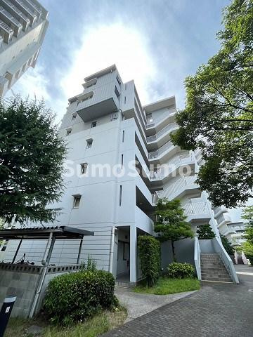 UR浜甲子園さくら街　1号棟のエントランス