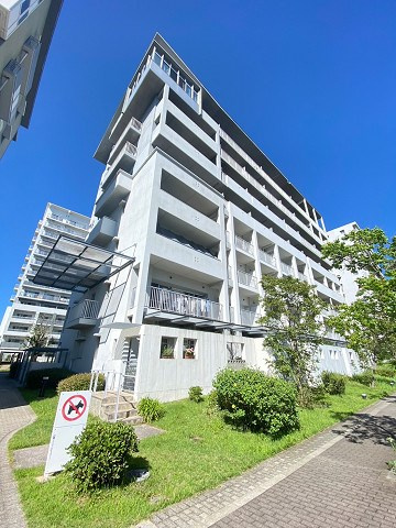 UR浜甲子園さくら街　9号棟の外観