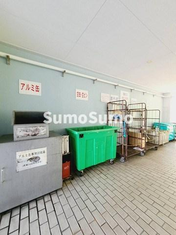 UR武庫川 20号棟の外観