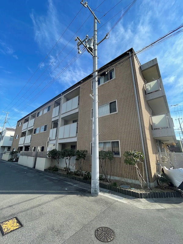 7番館の外観|落ち着いた雰囲気の外観です