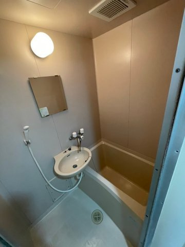 ASHIYA1555の浴室