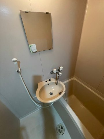 ASHIYA1555の浴室
