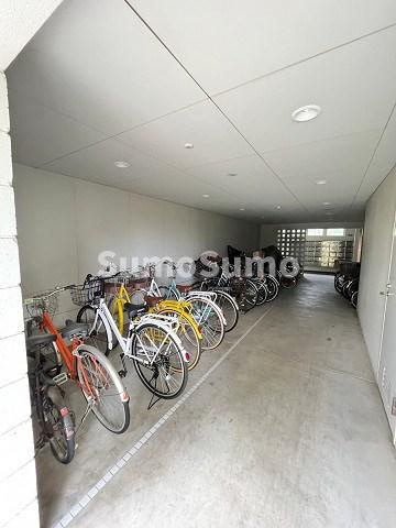 UR浜甲子園さくら街　15号棟の外観