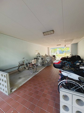 UR武庫川 22号棟の外観