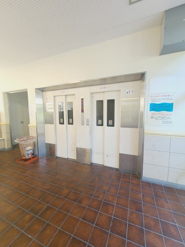 UR武庫川　1号棟の外観