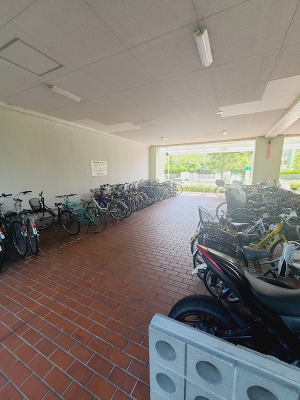 UR武庫川　1号棟の外観