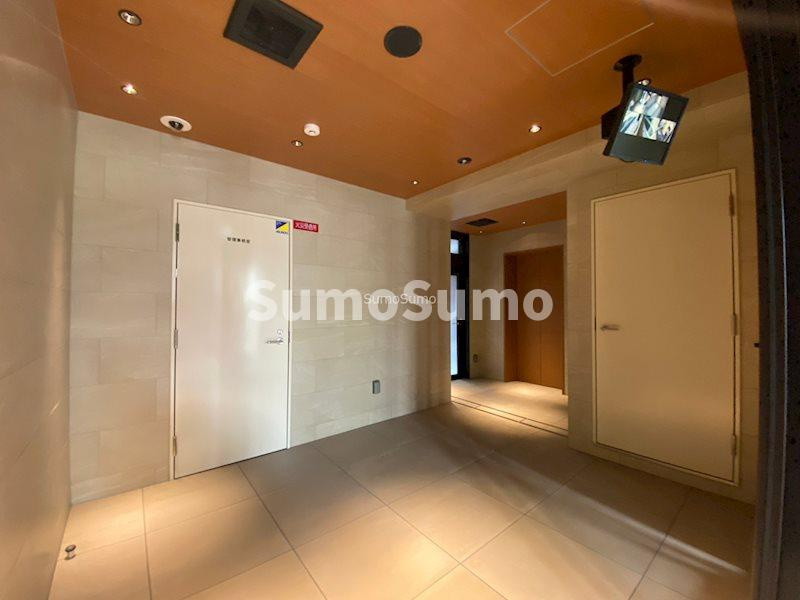 ALZA西本町のロビー|建物の内部です