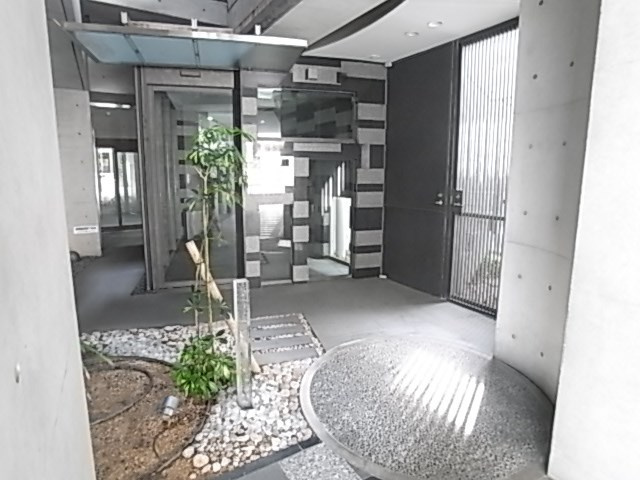 AOI FLATSの外観