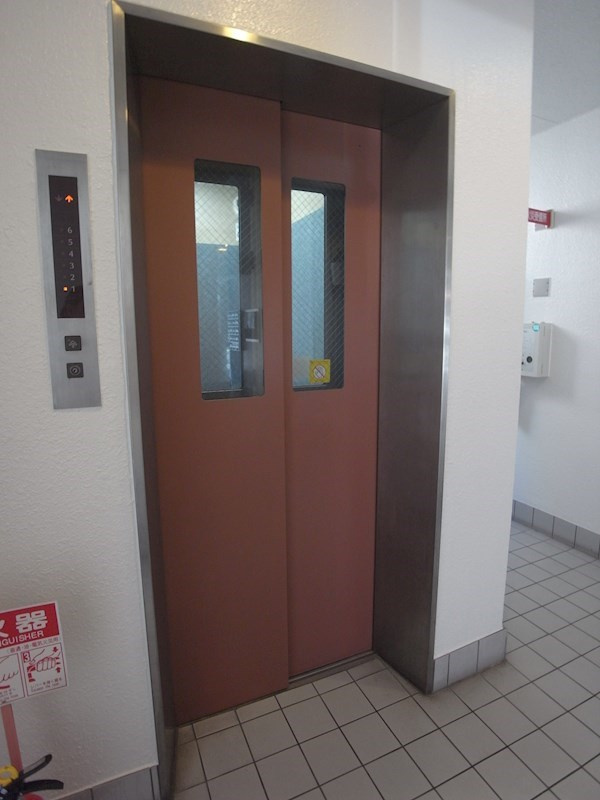 Apartments 大倉山の外観