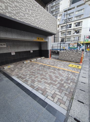 AXIS神戸みなと元町の駐車場