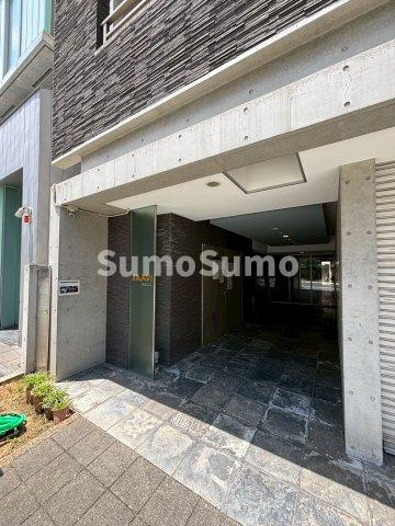 BRAVI上本町のエントランス