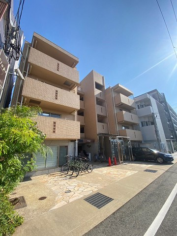 Terra北口のエントランス