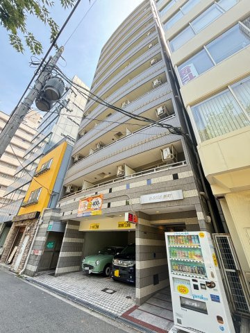 B-RISE新町の外観
