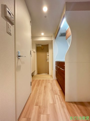 【玄関】 | ラシーヌ瓦屋町