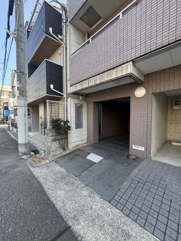 BELLTREE板宿SOUTHの駐車場