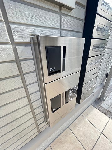 Casa Fiore夙川（カーサフィオーレ）の外観|便利な宅配ボックス完備♪