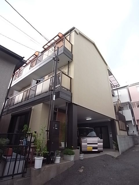 C.C.9の外観