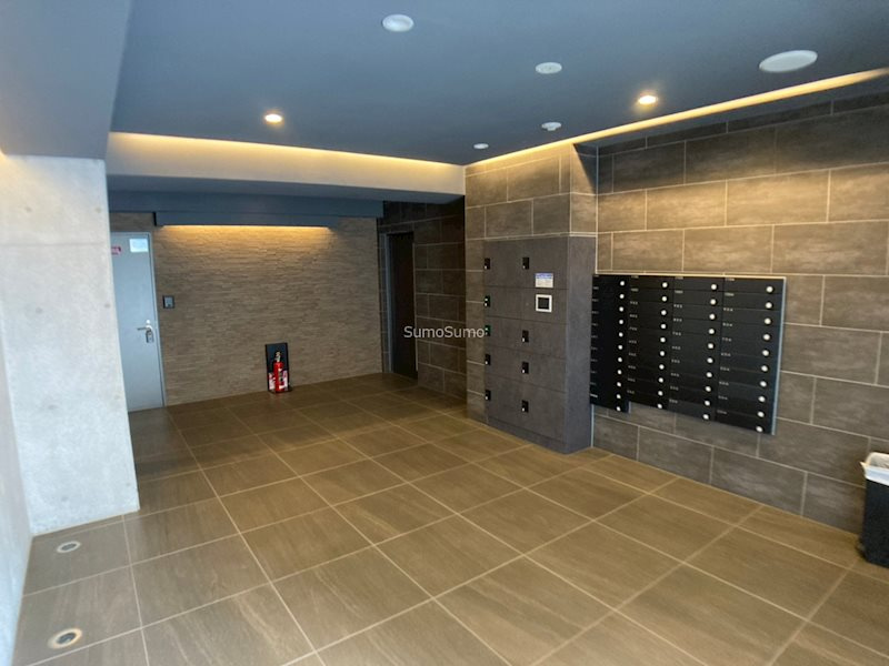 アール大阪グランデのロビー|建物の内部です