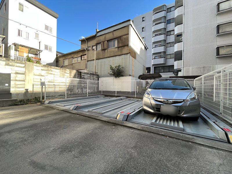 アーバネックス上町台の駐車場|カースペースがあります