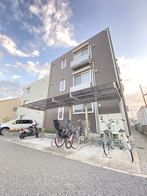 Crescent小松の外観