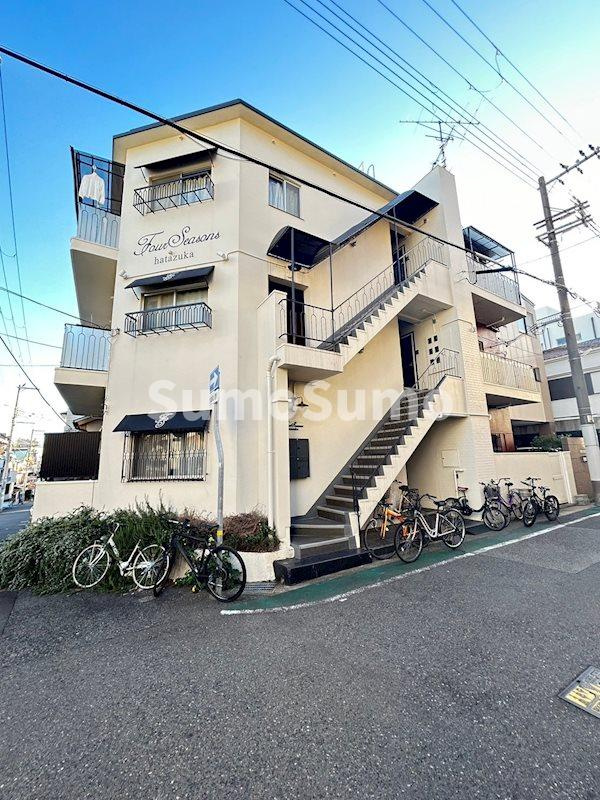 Four Seasons Hatazukaの外観