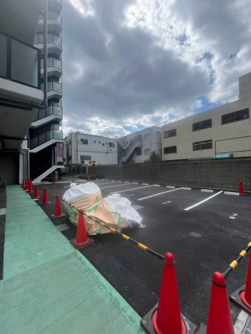 Cion KOBE Baysideの駐車場