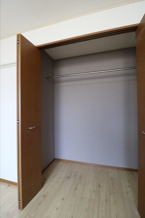 スゥイートガーデン国富　西棟の収納