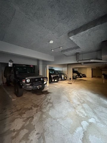 アーバンコモード新長田の駐車場