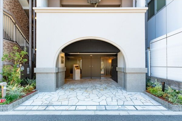CITY　SPIRE十三東のエントランス|ゆとりのあるエントランスです